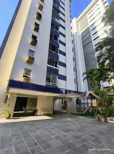 Foto 1 de Apartamento com 3 Quartos à venda, 120m² em Boa Vista, Recife