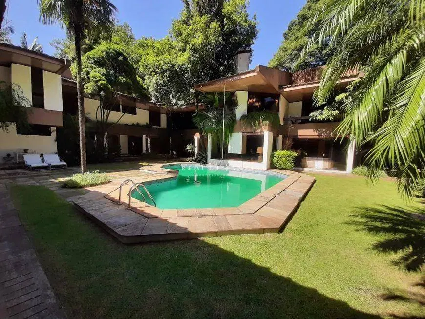 Foto 1 de Casa com 5 Quartos à venda, 900m² em Jardim América, São Paulo