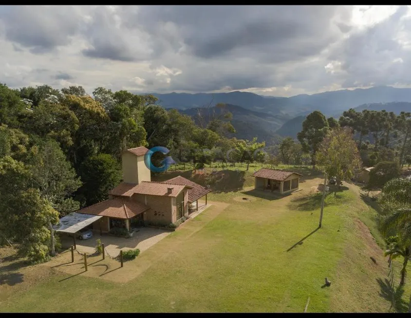 Foto 1 de Fazenda/Sítio com 3 Quartos à venda, 41000m² em Sertaozinho, Santo Antônio do Pinhal