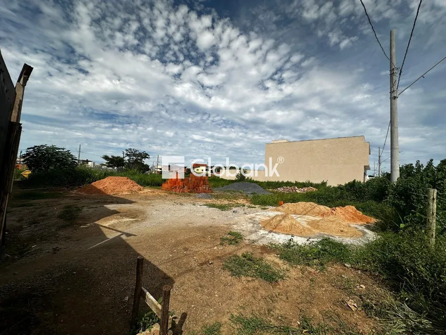 Foto 1 de Lote/Terreno para alugar, 1m² em Sao Mateus, Montes Claros