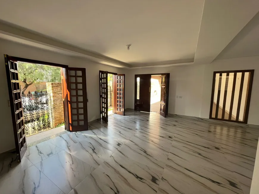 Foto 1 de Casa com 4 Quartos à venda, 312m² em Castelo, Belo Horizonte