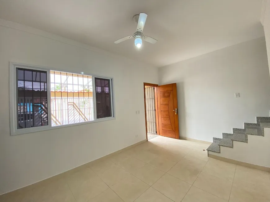 Foto 1 de Sobrado com 3 Quartos à venda, 80m² em Balneario Florida, Praia Grande