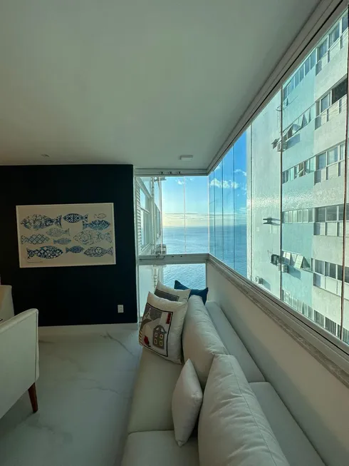 Foto 1 de Apartamento com 3 Quartos à venda, 170m² em Vitória, Salvador