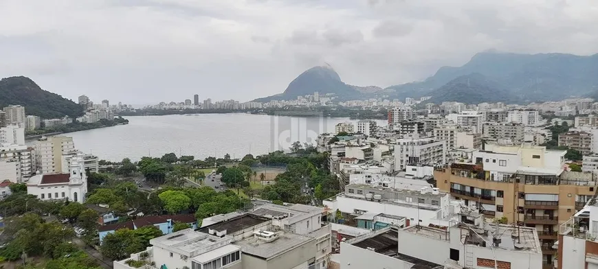 Foto 1 de Apartamento com 2 Quartos à venda, 70m² em Humaitá, Rio de Janeiro