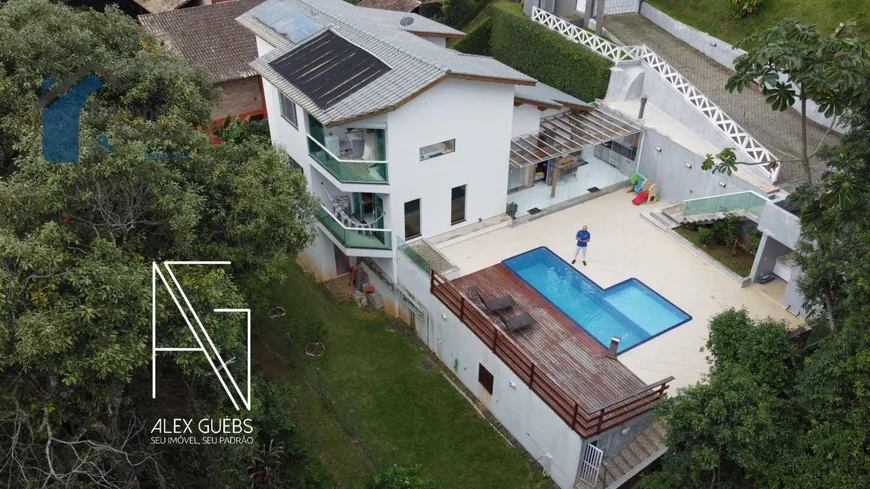 Foto 1 de Casa de Condomínio com 4 Quartos à venda, 300m² em Serra da Cantareira, Mairiporã