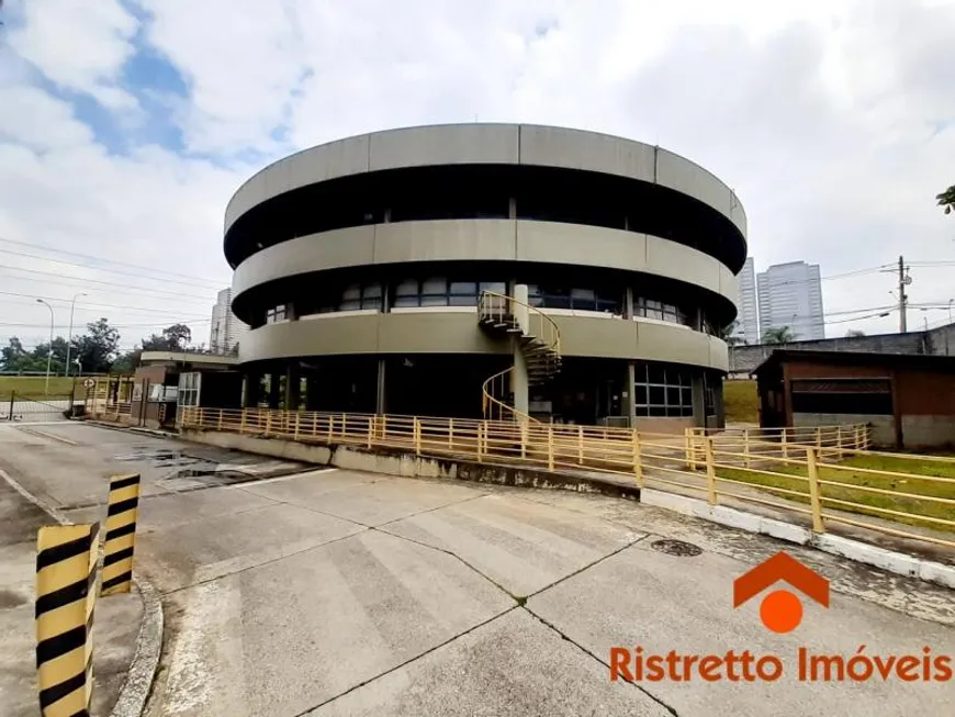 Foto 1 de Galpão/Depósito/Armazém para alugar, 9000m² em Alphaville Empresarial, Barueri