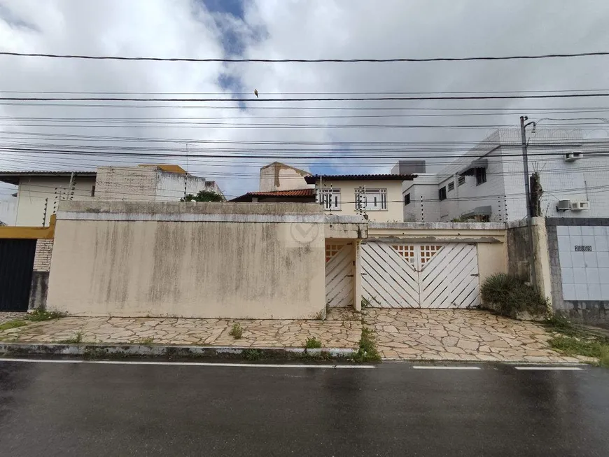 Foto 1 de Sobrado com 5 Quartos para alugar, 533m² em Coroa do Meio, Aracaju