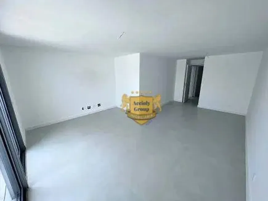 Foto 1 de Cobertura com 4 Quartos à venda, 305m² em Charitas, Niterói