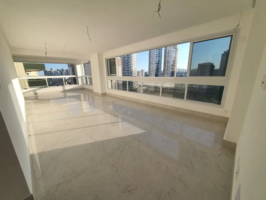 Foto 1 de Apartamento com 3 Quartos à venda, 177m² em Jardim Goiás, Goiânia