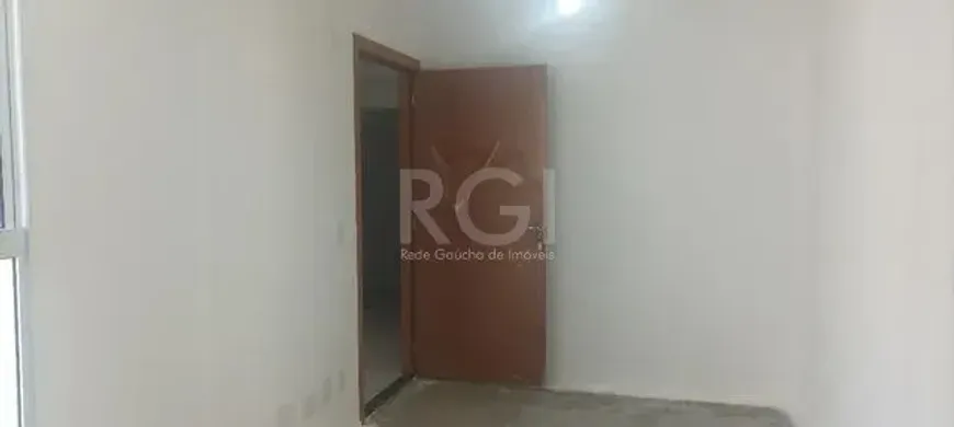 Foto 1 de Apartamento com 2 Quartos à venda, 40m² em Restinga, Porto Alegre