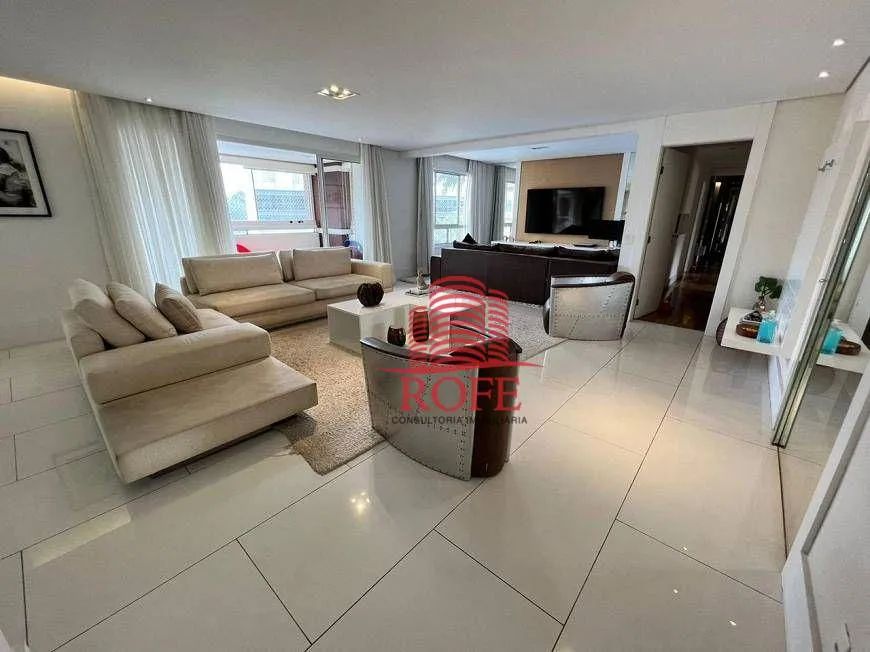 Foto 1 de Apartamento com 3 Quartos à venda, 265m² em Vila Andrade, São Paulo