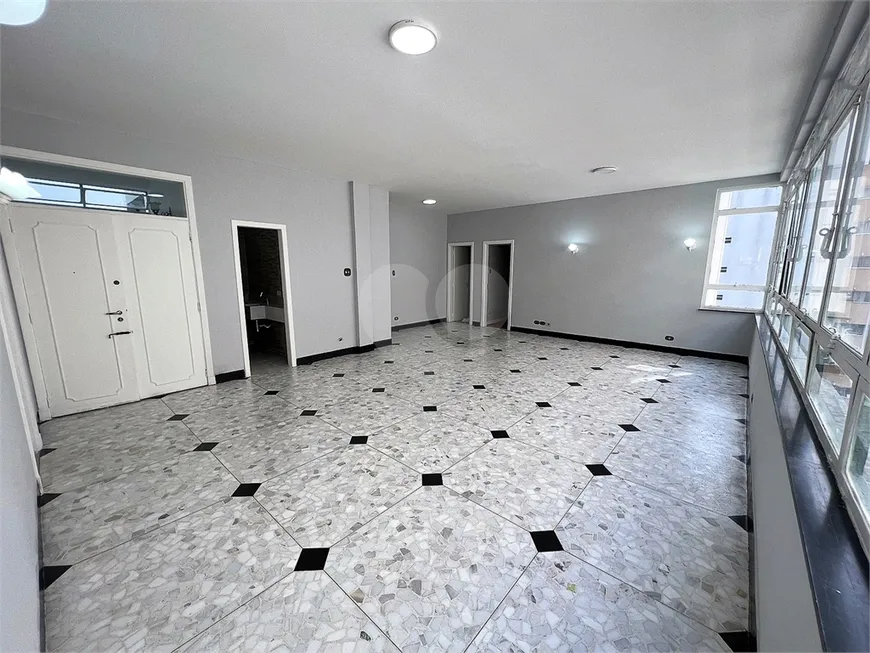 Foto 1 de Apartamento com 3 Quartos à venda, 170m² em Higienópolis, São Paulo