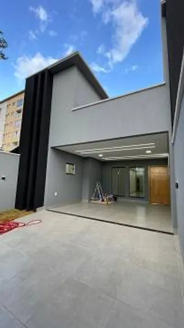 Foto 1 de Casa com 3 Quartos à venda, 163m² em Vila Rosa, Goiânia