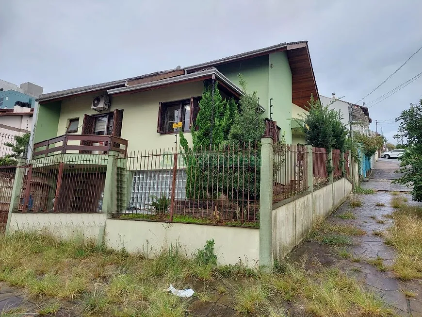 Foto 1 de Casa com 3 Quartos à venda, 150m² em Kayser, Caxias do Sul