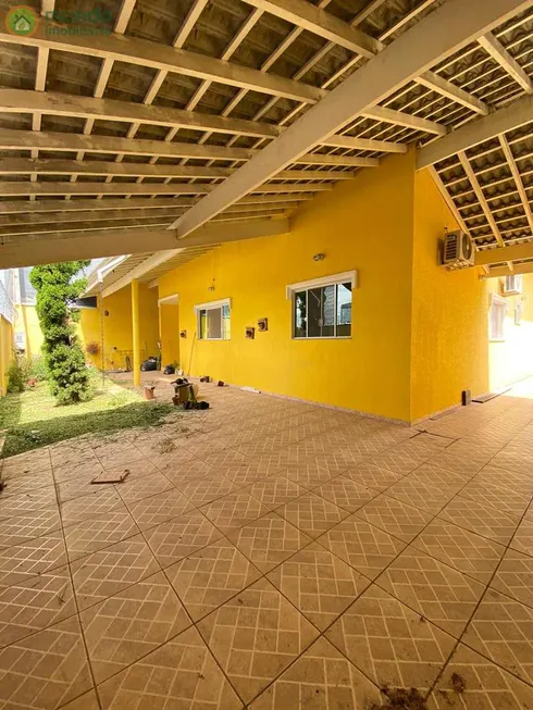 Foto 1 de Casa com 3 Quartos para alugar, 230m² em Bosque Flamboyant, Taubaté