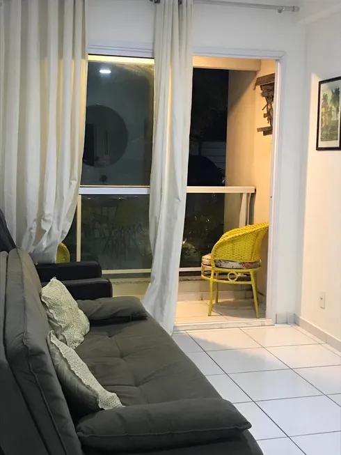 Foto 1 de Apartamento com 3 Quartos à venda, 65m² em Praia do Cupe, Ipojuca