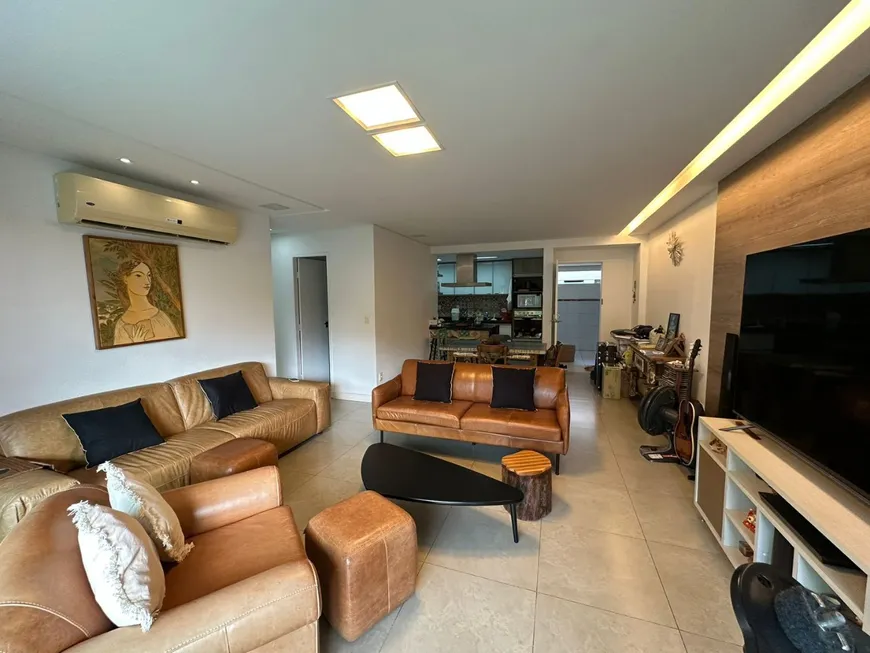 Foto 1 de Apartamento com 3 Quartos à venda, 90m² em Poço, Recife