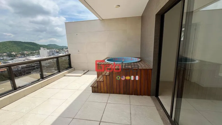 Foto 1 de Cobertura com 2 Quartos para venda ou aluguel, 110m² em Centro, Cabo Frio