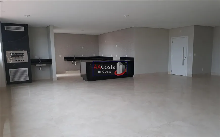 Foto 1 de Apartamento com 3 Quartos à venda, 150m² em Jardim Santana, Franca