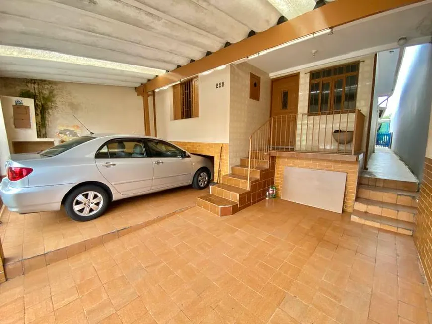 Foto 1 de Casa com 3 Quartos à venda, 175m² em Vila Metalurgica, Santo André