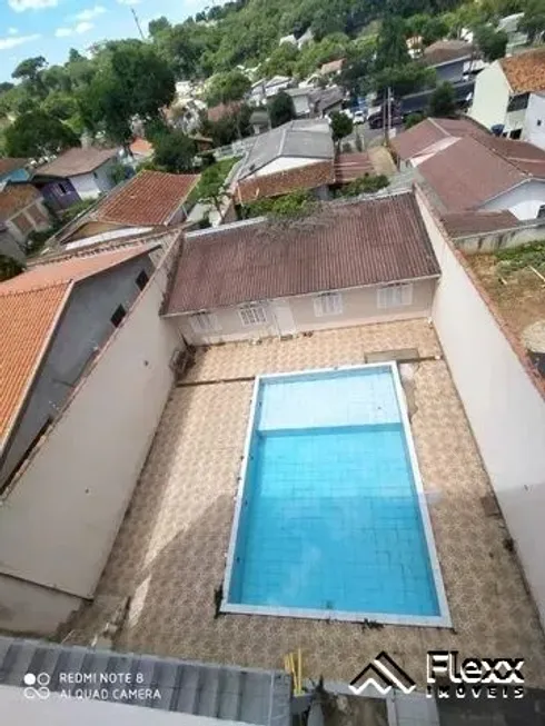Foto 1 de Sobrado com 3 Quartos à venda, 523m² em Campo Comprido, Curitiba