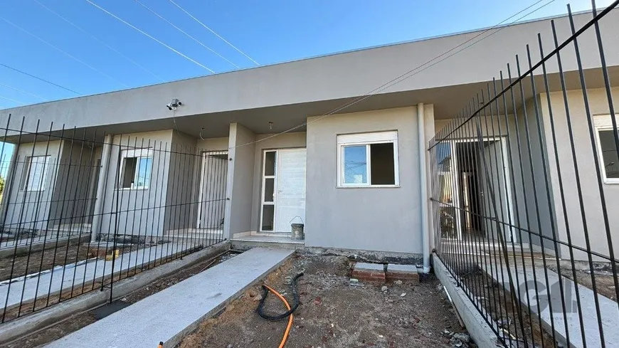 Foto 1 de Casa com 2 Quartos à venda, 44m² em Restinga, Porto Alegre