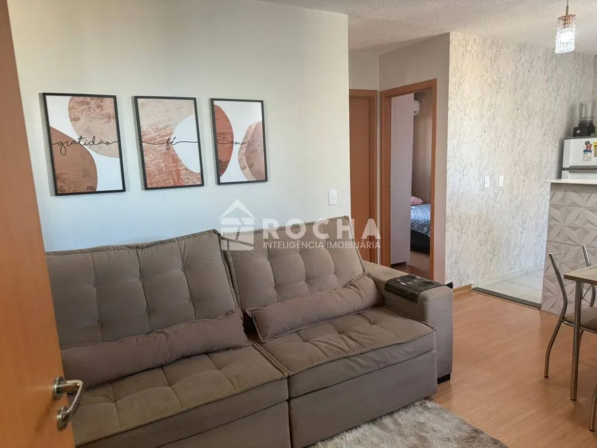 Foto 1 de Apartamento com 2 Quartos à venda, 39m² em Coronel Antonino, Campo Grande