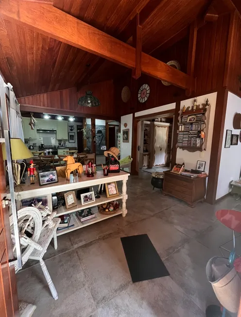 Foto 1 de Casa com 2 Quartos à venda, 96m² em Araras, Petrópolis