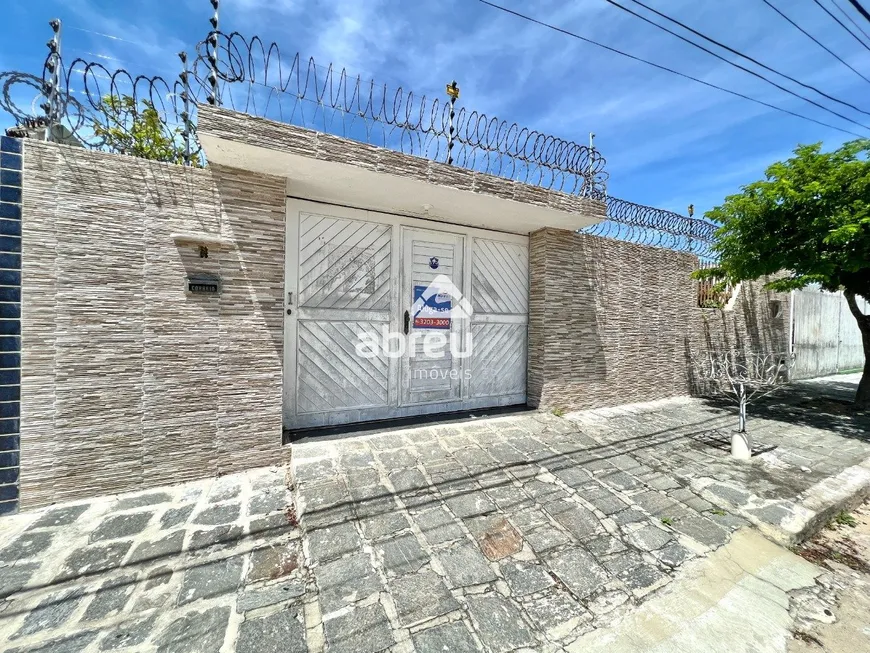 Foto 1 de Casa com 3 Quartos para alugar, 170m² em Ponta Negra, Natal
