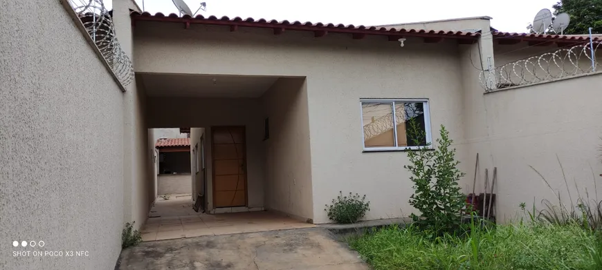 Foto 1 de Casa com 2 Quartos à venda, 80m² em Morada dos Passaros, Aparecida de Goiânia