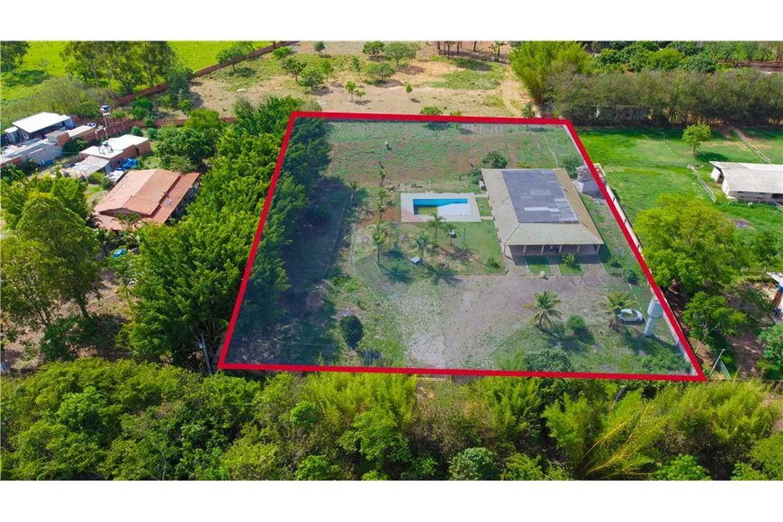 Foto 1 de Fazenda/Sítio com 4 Quartos à venda, 250m² em , Brasília