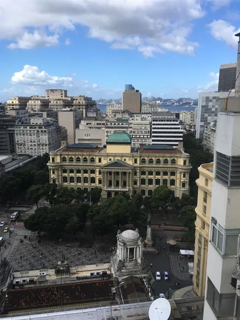 Foto 1 de Galpão/Depósito/Armazém à venda, 39m² em Centro, Rio de Janeiro