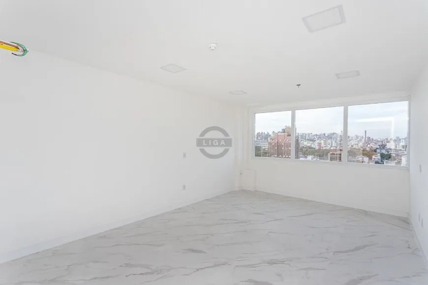 Foto 1 de Sala Comercial para venda ou aluguel, 38m² em Santana, Porto Alegre