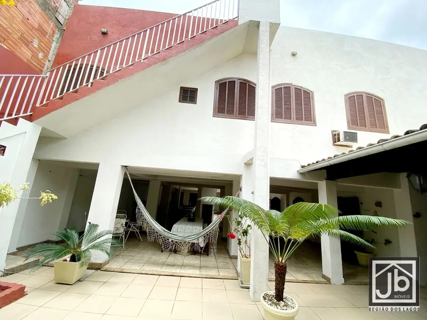 Foto 1 de Casa com 4 Quartos à venda, 450m² em Jardim Excelsior, Cabo Frio