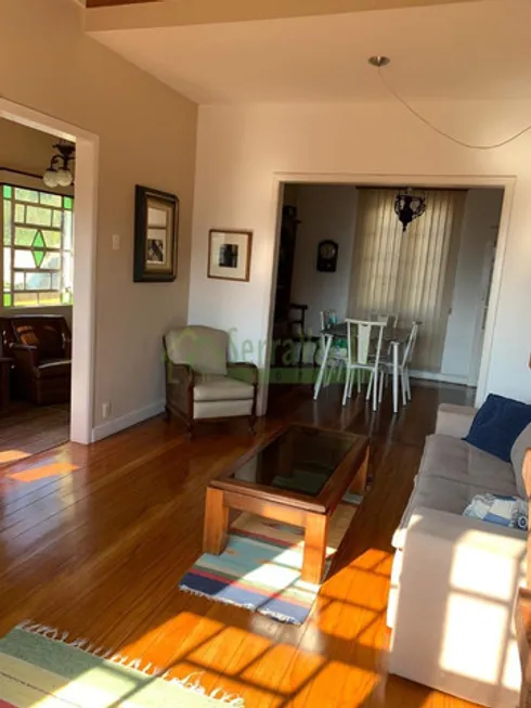 Foto 1 de Casa com 5 Quartos à venda, 250m² em Centro, Petrópolis