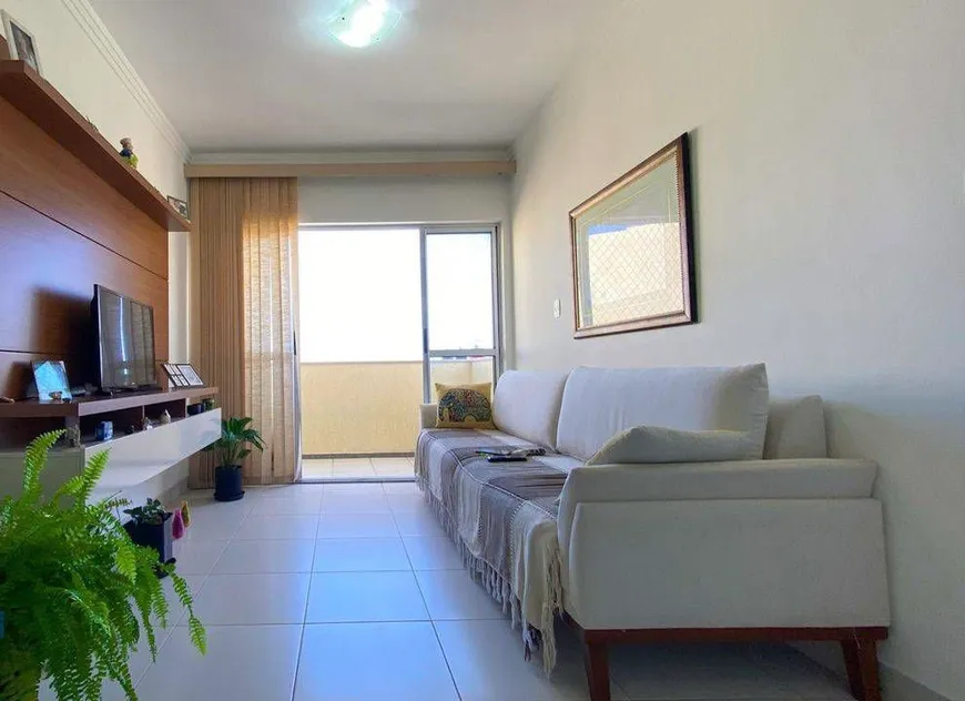 Foto 1 de Apartamento com 2 Quartos à venda, 56m² em Centro, Lauro de Freitas