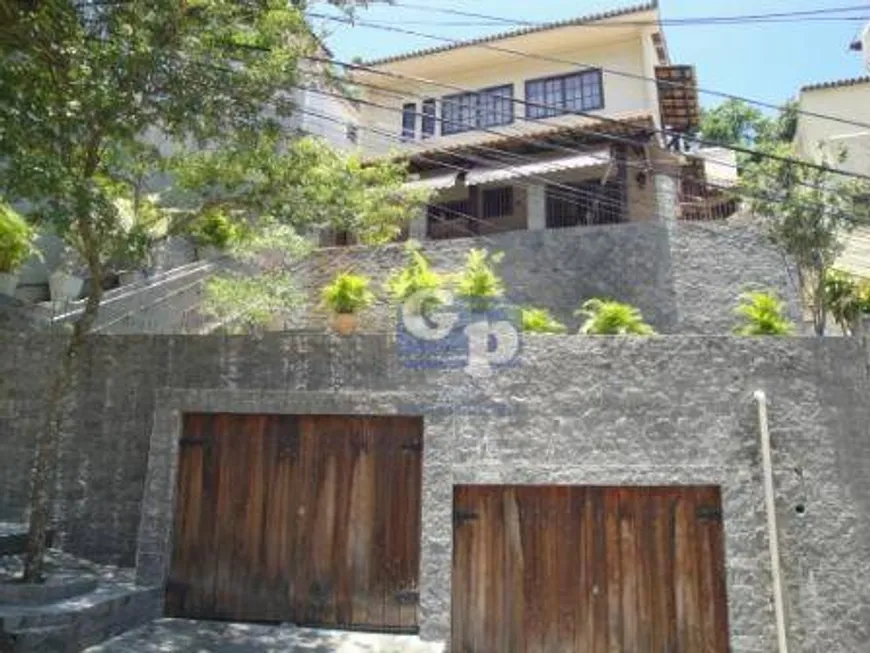 Foto 1 de Casa com 4 Quartos à venda, 370m² em Pé Pequeno, Niterói