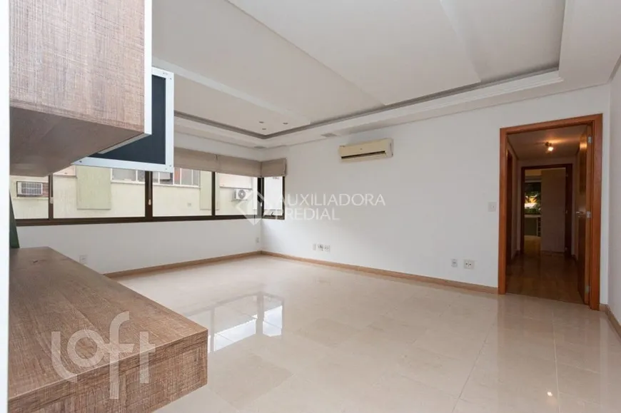 Foto 1 de Apartamento com 2 Quartos à venda, 103m² em Mont' Serrat, Porto Alegre