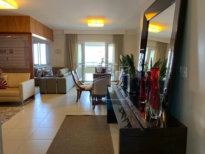 Foto 1 de Apartamento com 3 Quartos à venda, 140m² em Barbosa, Marília