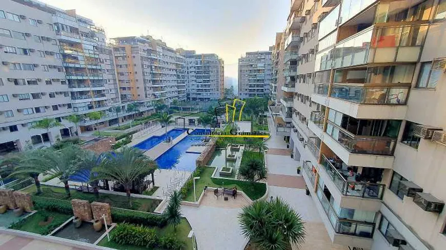 Foto 1 de Apartamento com 3 Quartos para venda ou aluguel, 84m² em Recreio Dos Bandeirantes, Rio de Janeiro
