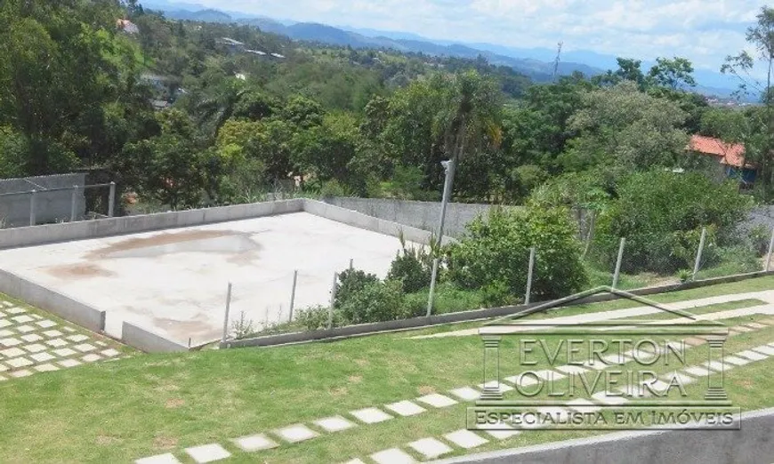 Foto 1 de Fazenda/Sítio com 9 Quartos para alugar, 300m² em Veraneio Ijal, Jacareí