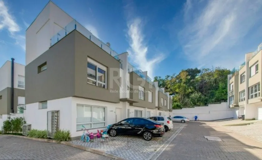 Foto 1 de Casa de Condomínio com 3 Quartos à venda, 193m² em Glória, Porto Alegre