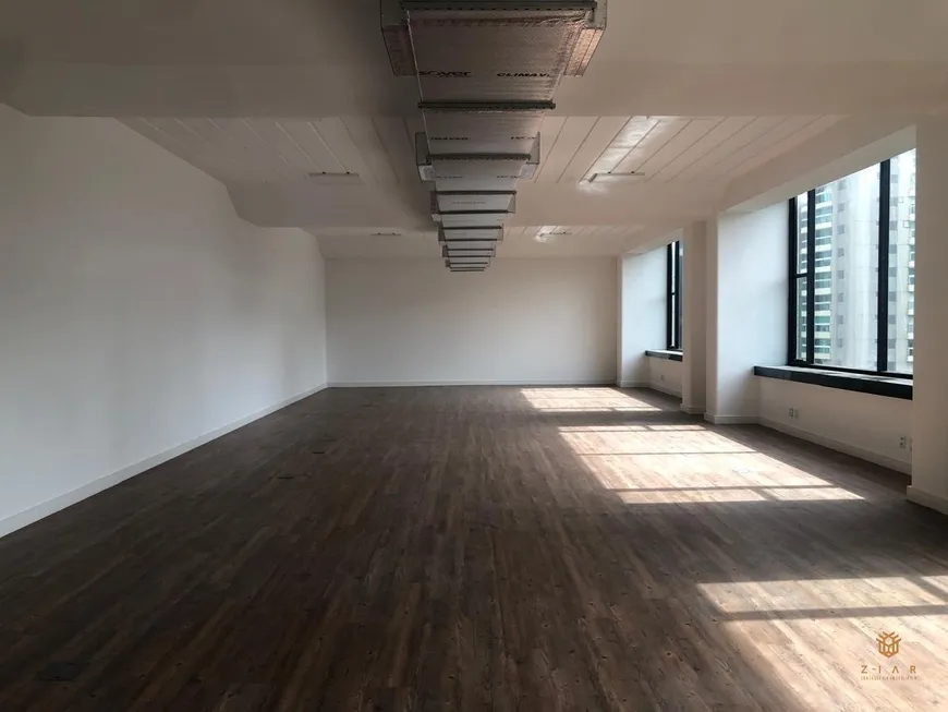 Foto 1 de Sala Comercial para alugar, 187m² em Cidade Monções, São Paulo