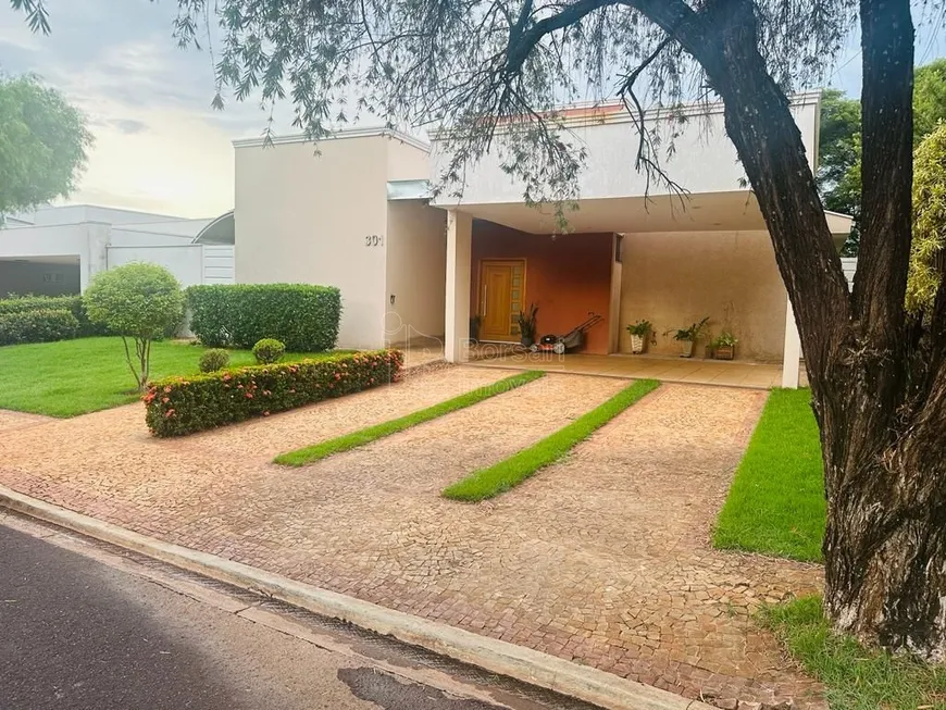Foto 1 de Casa de Condomínio com 3 Quartos à venda, 238m² em Salto Grande, Araraquara