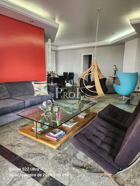 Foto 1 de Apartamento com 3 Quartos à venda, 216m² em Vila Suzana, São Paulo