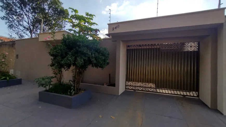 Foto 1 de Casa com 4 Quartos à venda, 210m² em Parque das Paineiras 1 2 3 e 4 Etapa, Goiânia