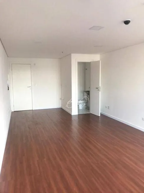 Foto 1 de Sala Comercial para alugar, 31m² em Cristo Rei, Curitiba