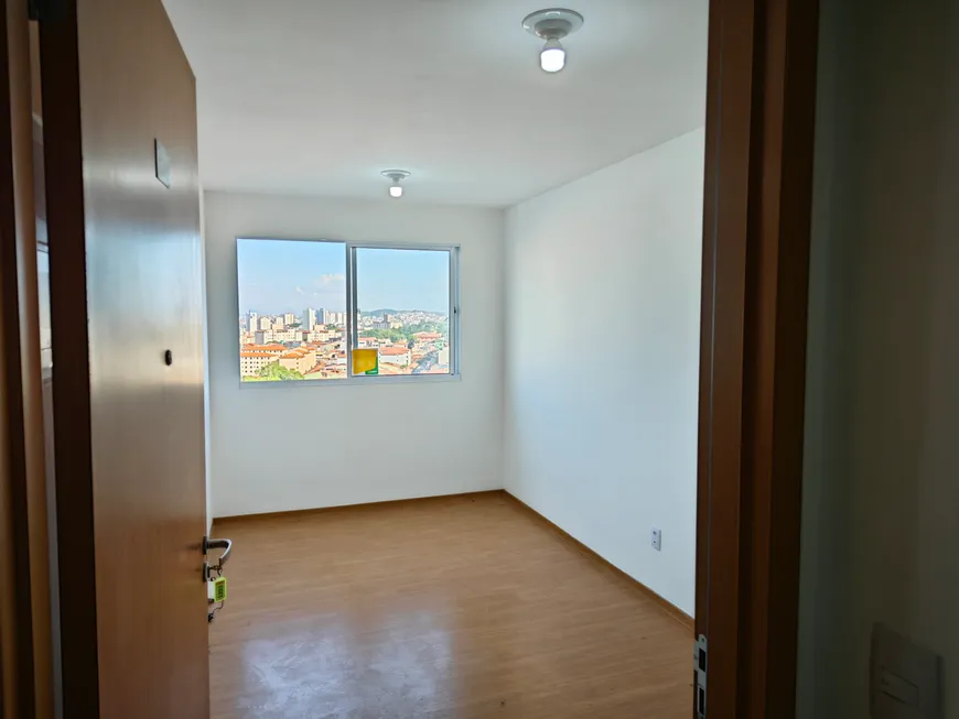 Foto 1 de Apartamento com 2 Quartos à venda, 43m² em Parque São Vicente, Mauá