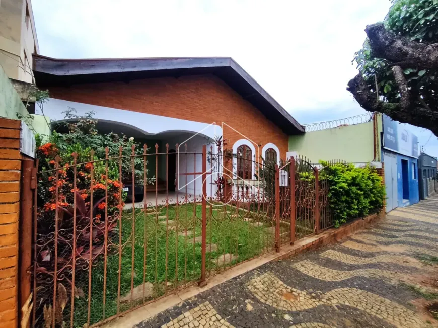 Foto 1 de Casa com 3 Quartos à venda, 400m² em Banzato, Marília