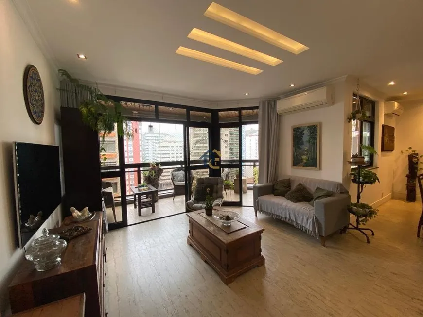 Foto 1 de Apartamento com 3 Quartos à venda, 137m² em Icaraí, Niterói